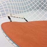 Diamond chair by Harry Bertoia in white & black metal and new leather seati