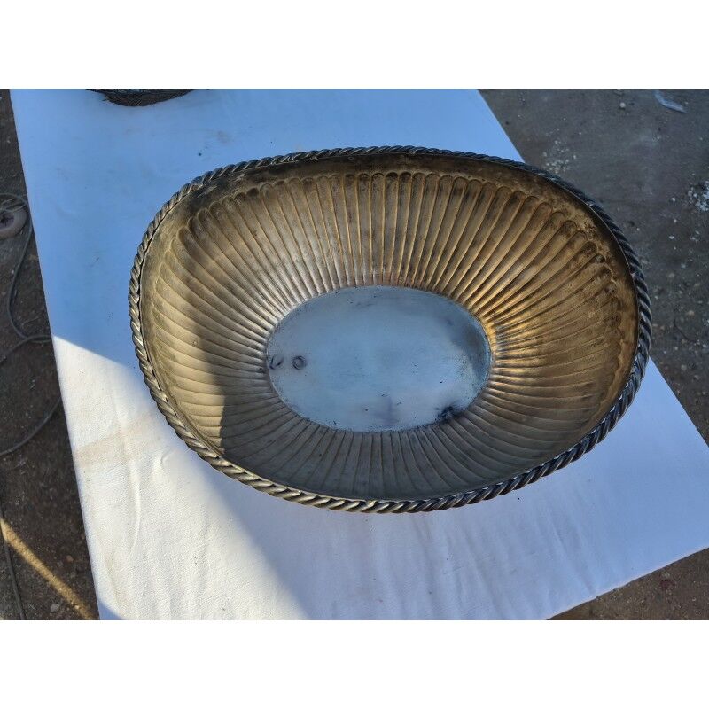 2 silver-plated baskets