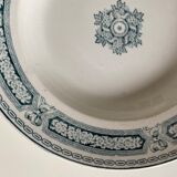 Assiette creuse en terre de fer