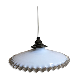 Ancienne suspension verre