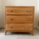 Commode vintage en bois brut