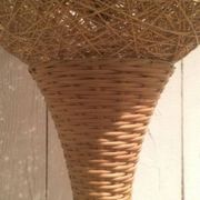 Grande lampe en rotin