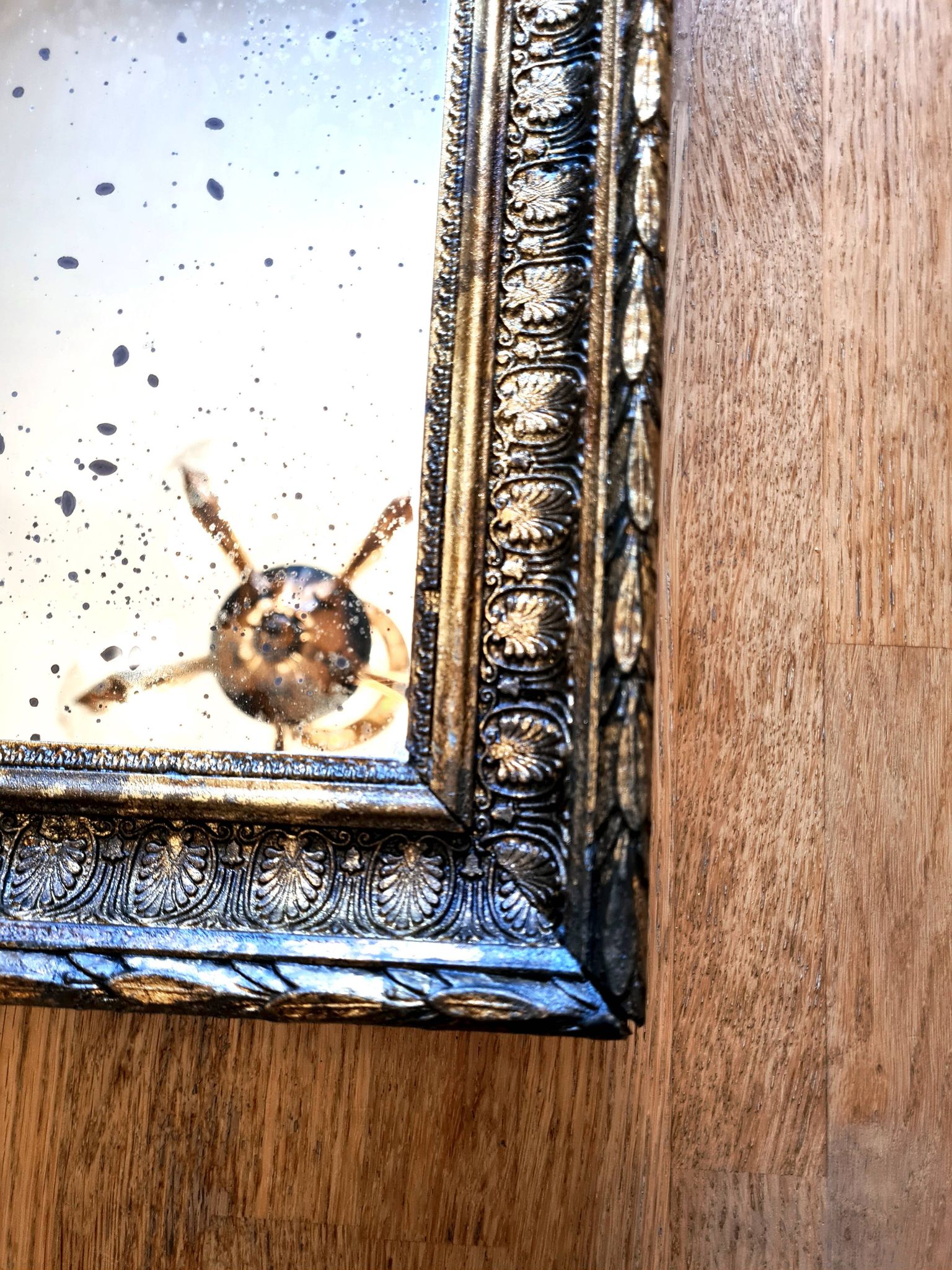 Antique mirror "Honoré" – Palmette decoration