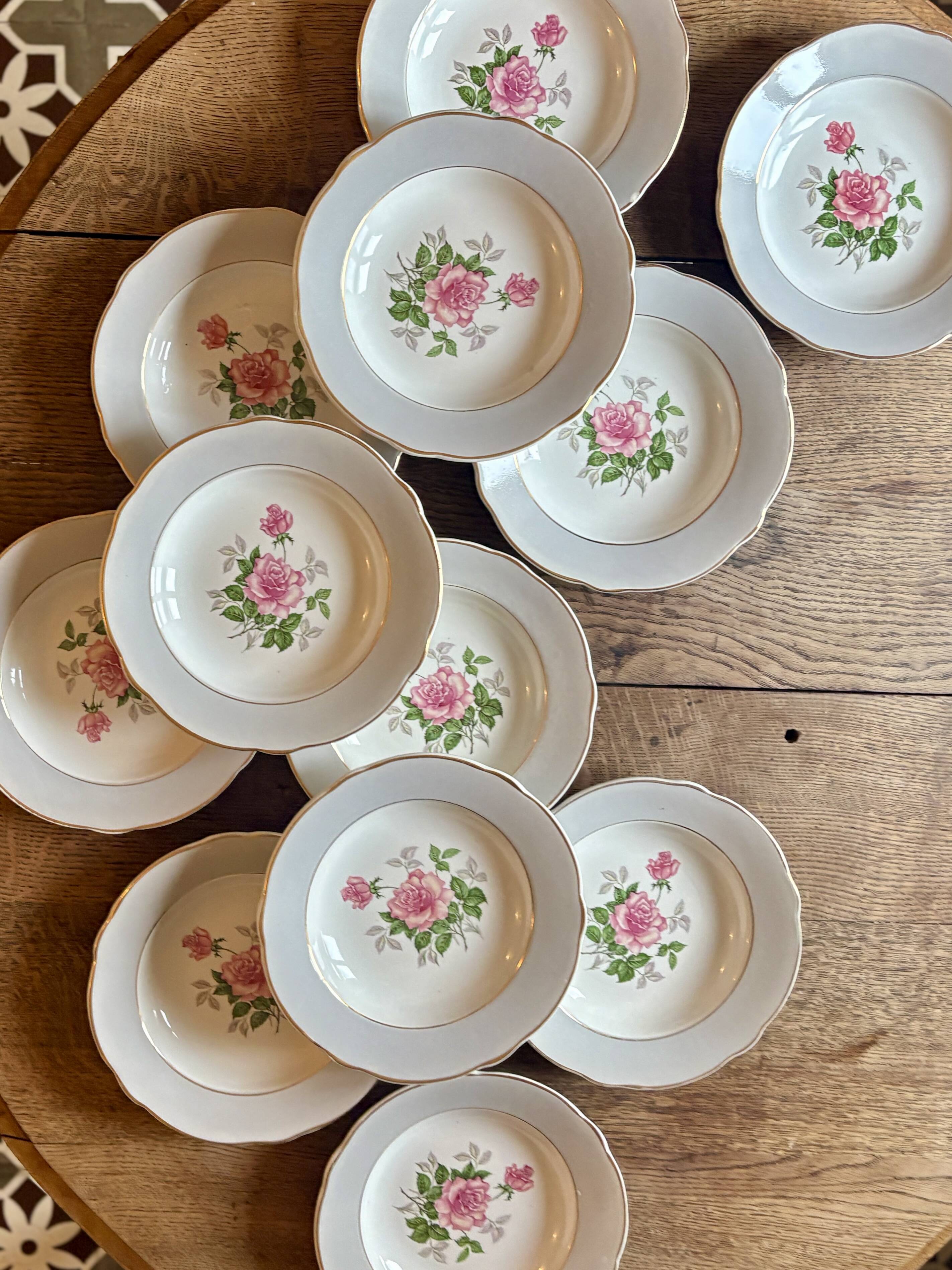 Set of 12 vintage deep plates - Fabiola model from Lunéville -