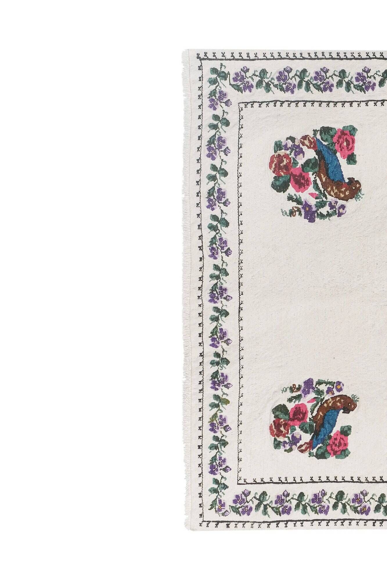 Vintage Turkish kilim, handwoven, 115x144 cm.