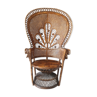 Emmanuelle peacock chair