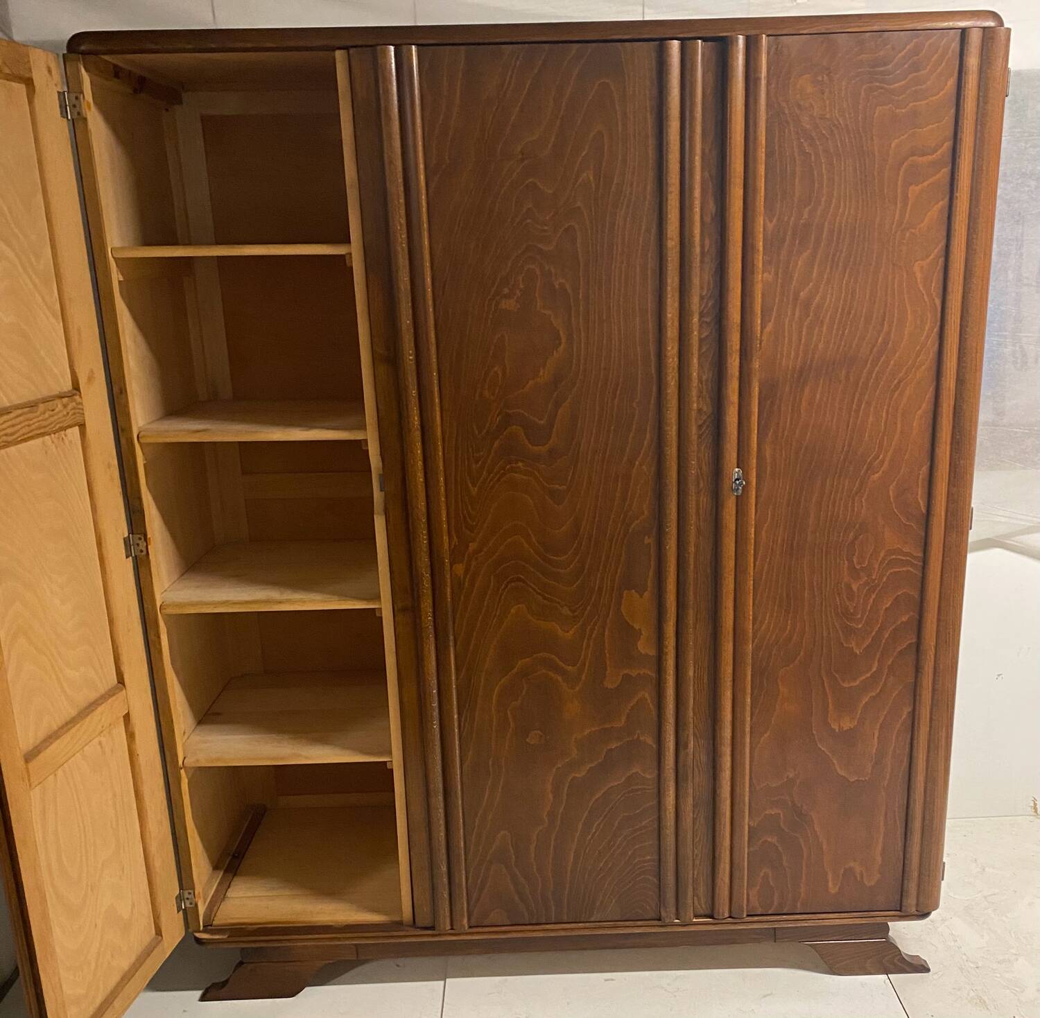 Vintage compass feet wardrobe from 1956