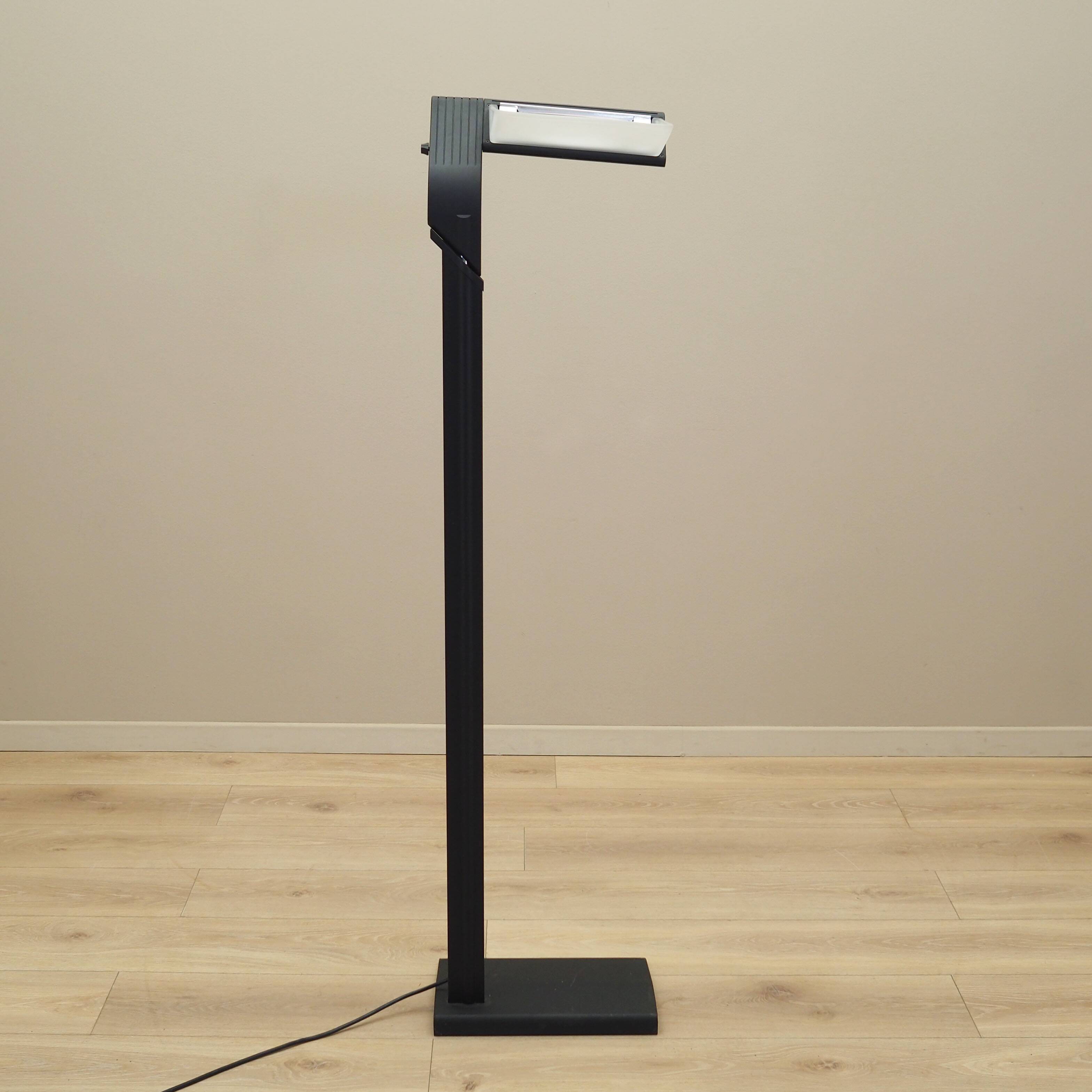 Floor lamp, Italian design, 1990s, production: Italy