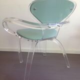 Chaise lucite des années 1980