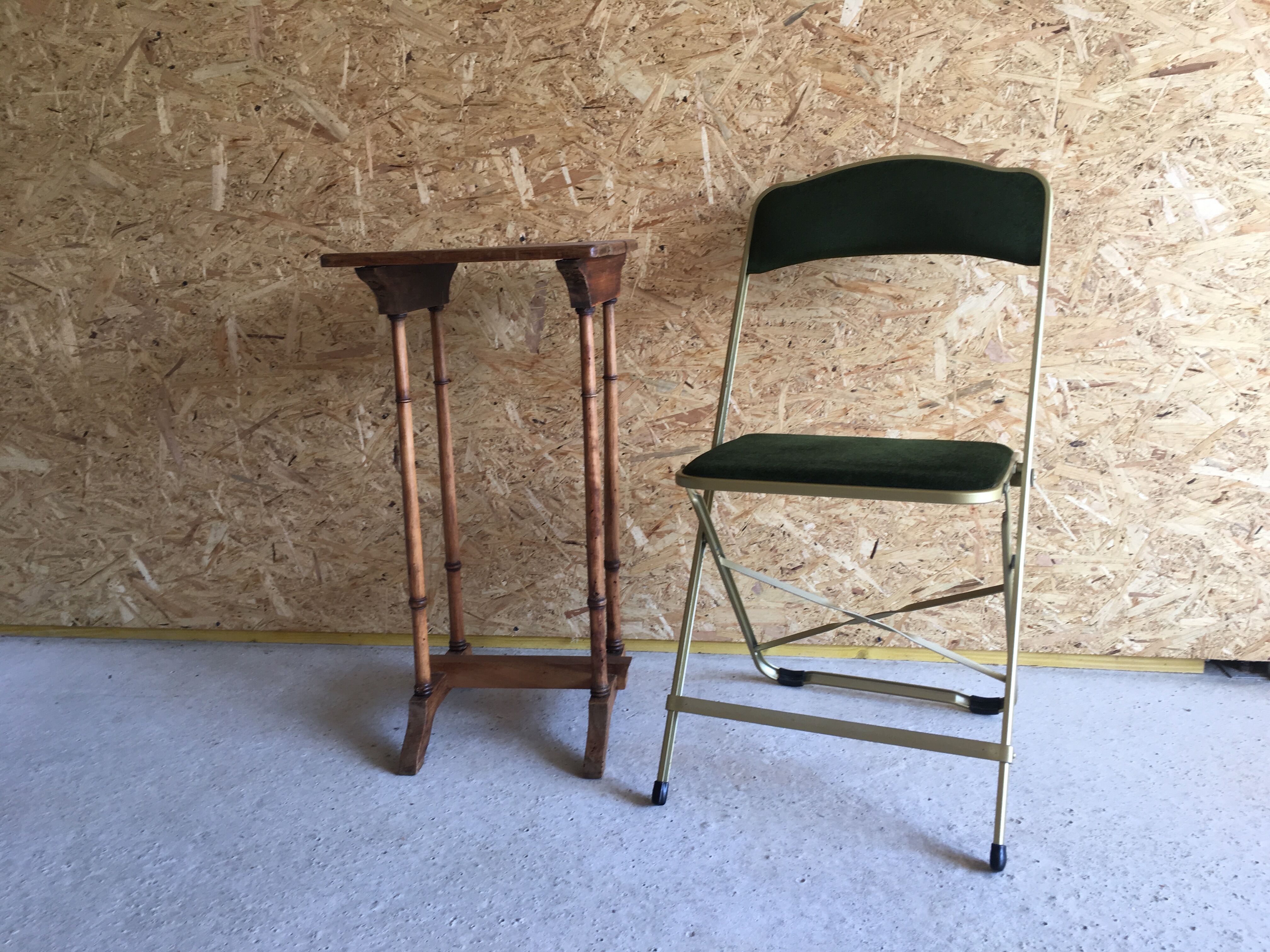 Lot of 4 golden folding chairs green velvet
