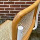 Chaise Cesca modèle b32 en blanc et bois par Marcel Breuer