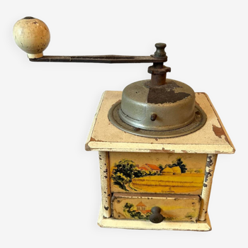Old Grulet coffee grinder