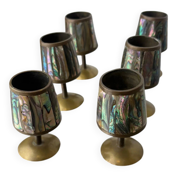 Verres à shot en laiton et coquille d'abalone, ensemble de 6, Mexique, années 1970.
