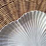 Plat en porcelaine blanche