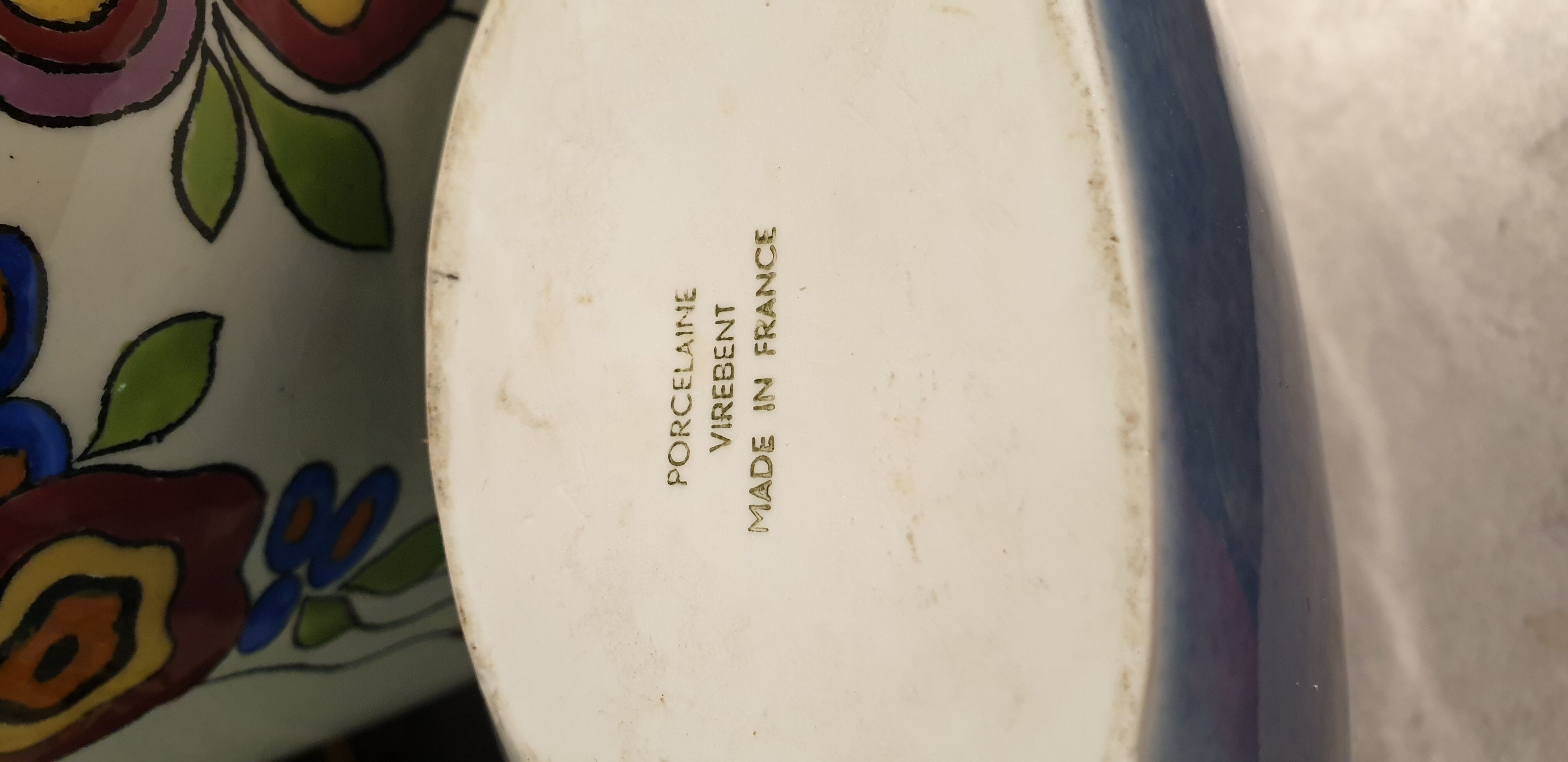 Ceramics claire debril virebent vases porcelain ceramic sculpture design mohy garotte.  vase art