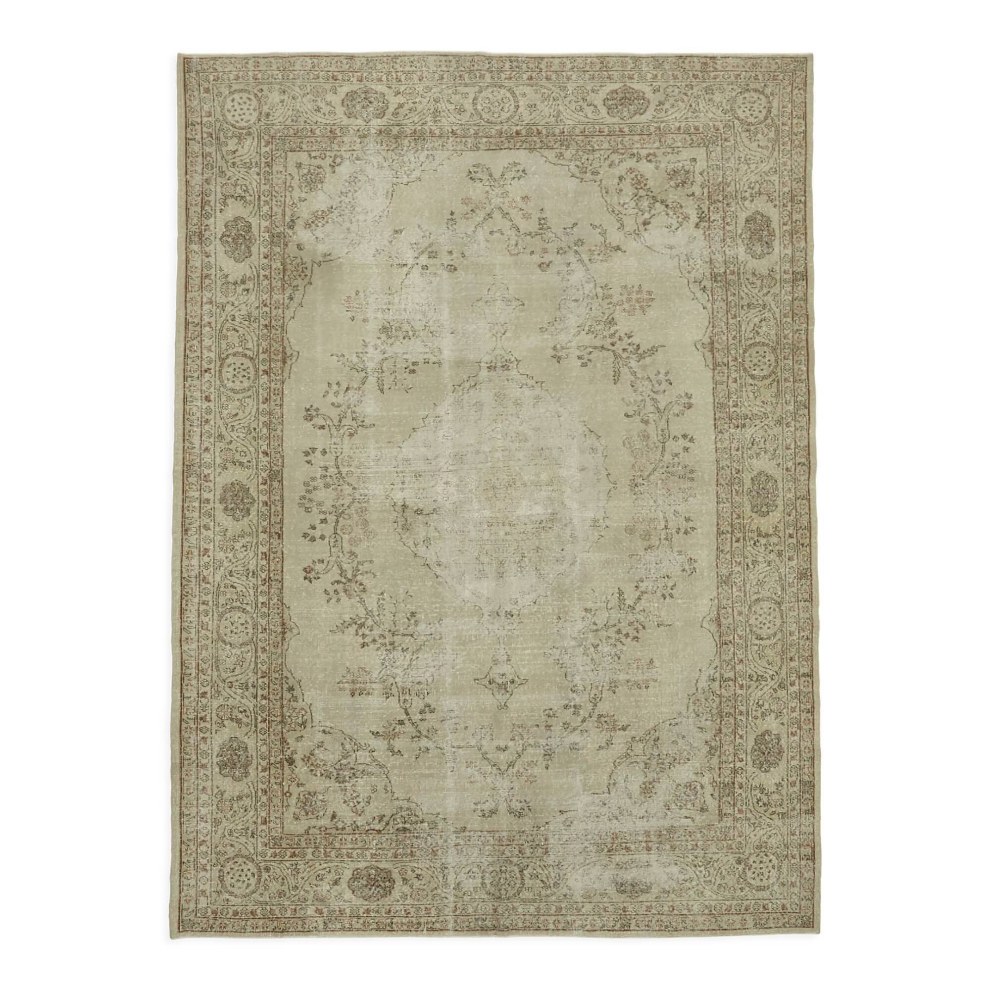 Handmade oriental contemporary 1980s 262 cm x 361 cm beige wool carpet