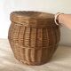 Pouf coffre de rangement en rotin années 60 -70