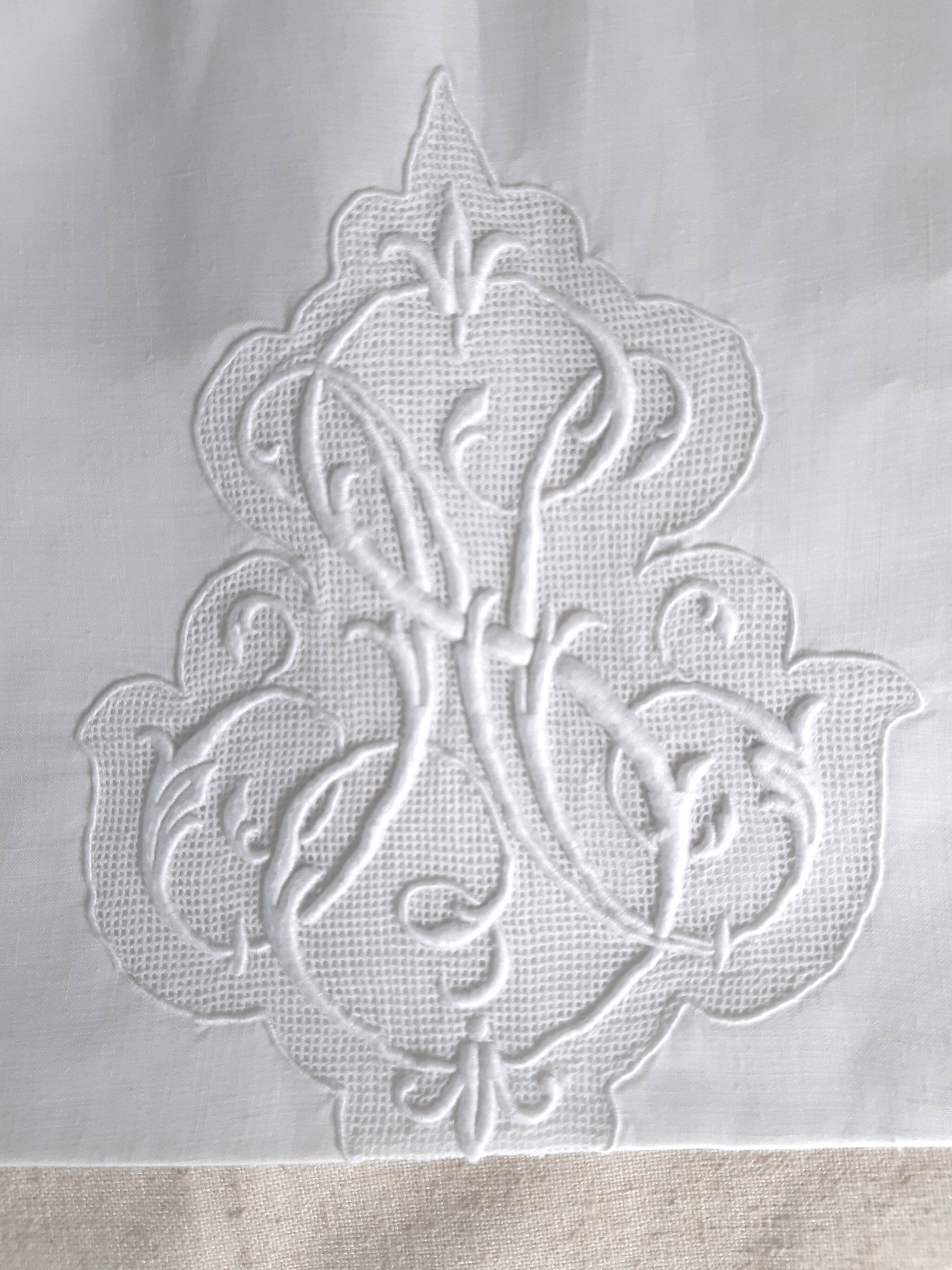 Milan lace-lined lace-lined sheet, 19th century, monogrammed NS