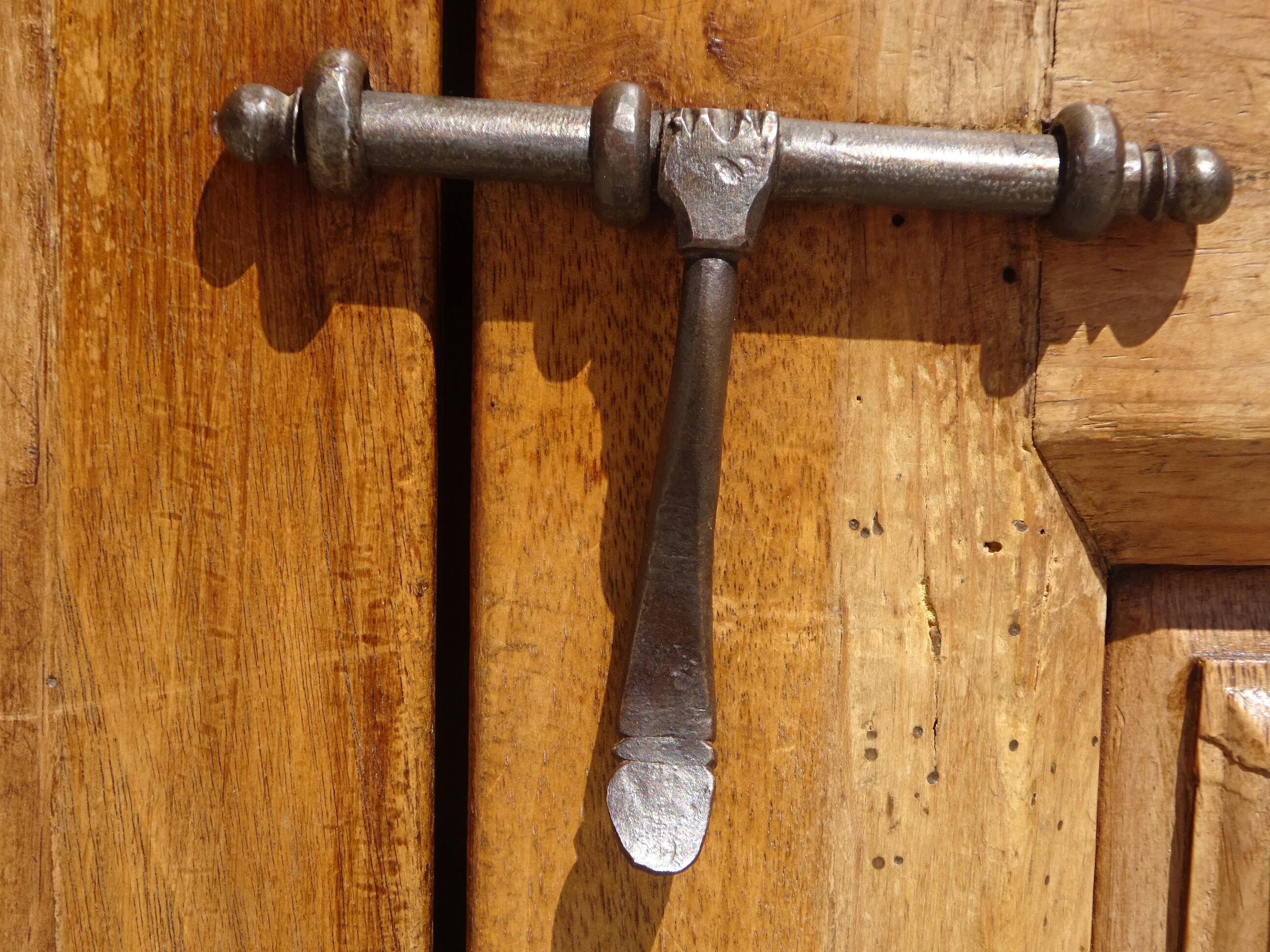 Shallow old Tuscan buffet