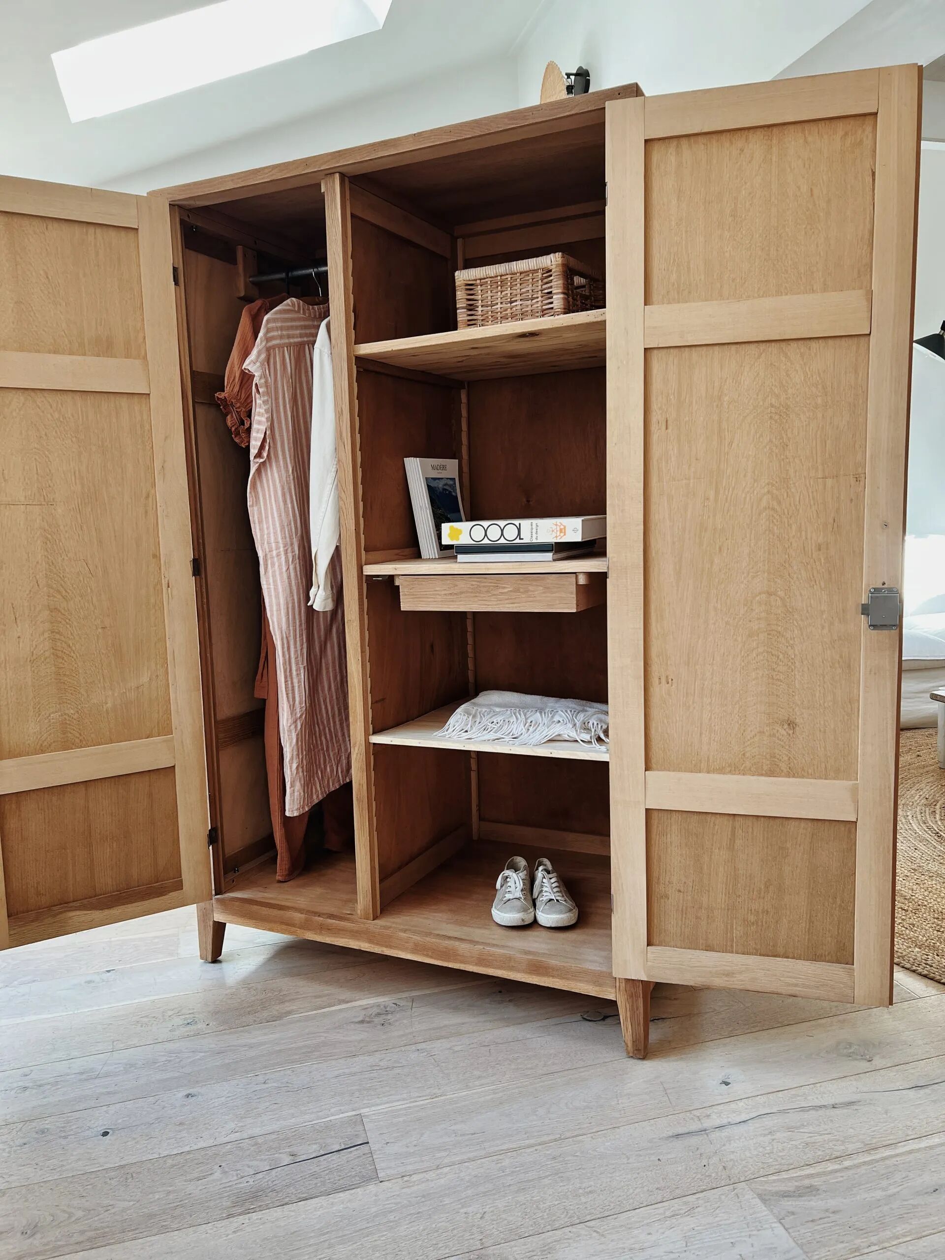 Armoire penderie d’école René Gabriel
