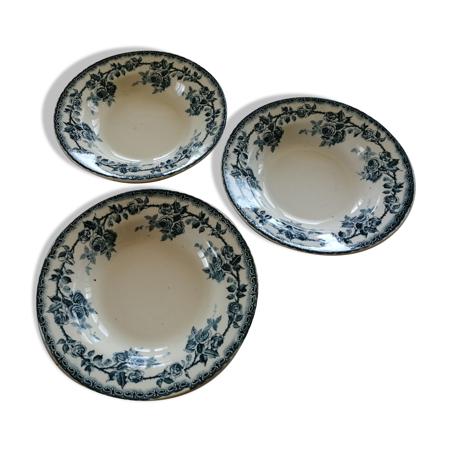 Hollow plates pink pattern, iron earth