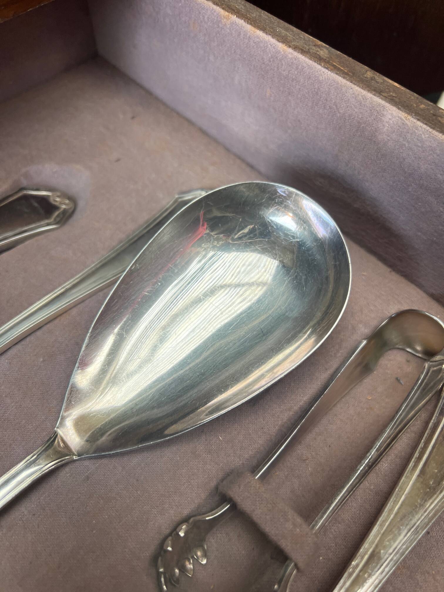 Wiskerman cutlery for 12 people - 127 pieces.