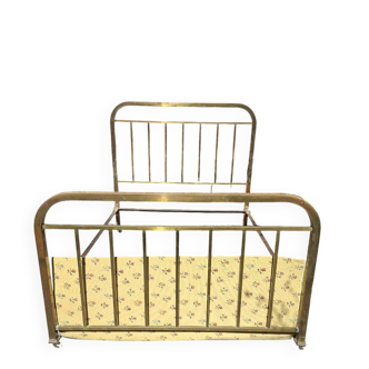 Art Deco lamp in brass