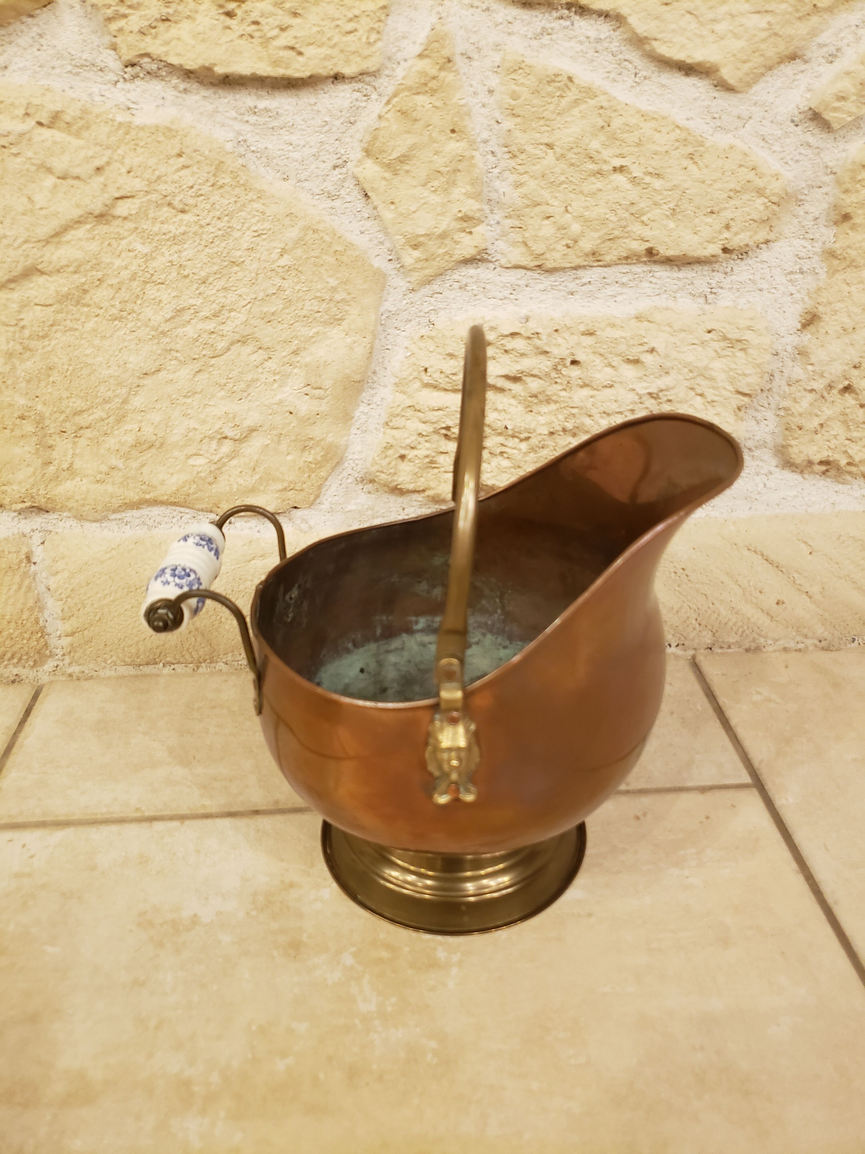 Old copper coal bucket Lion's head handles