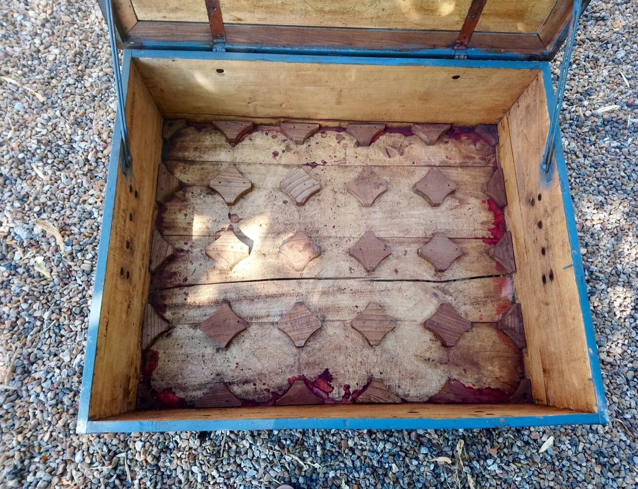 Ammunition trunk from 1904