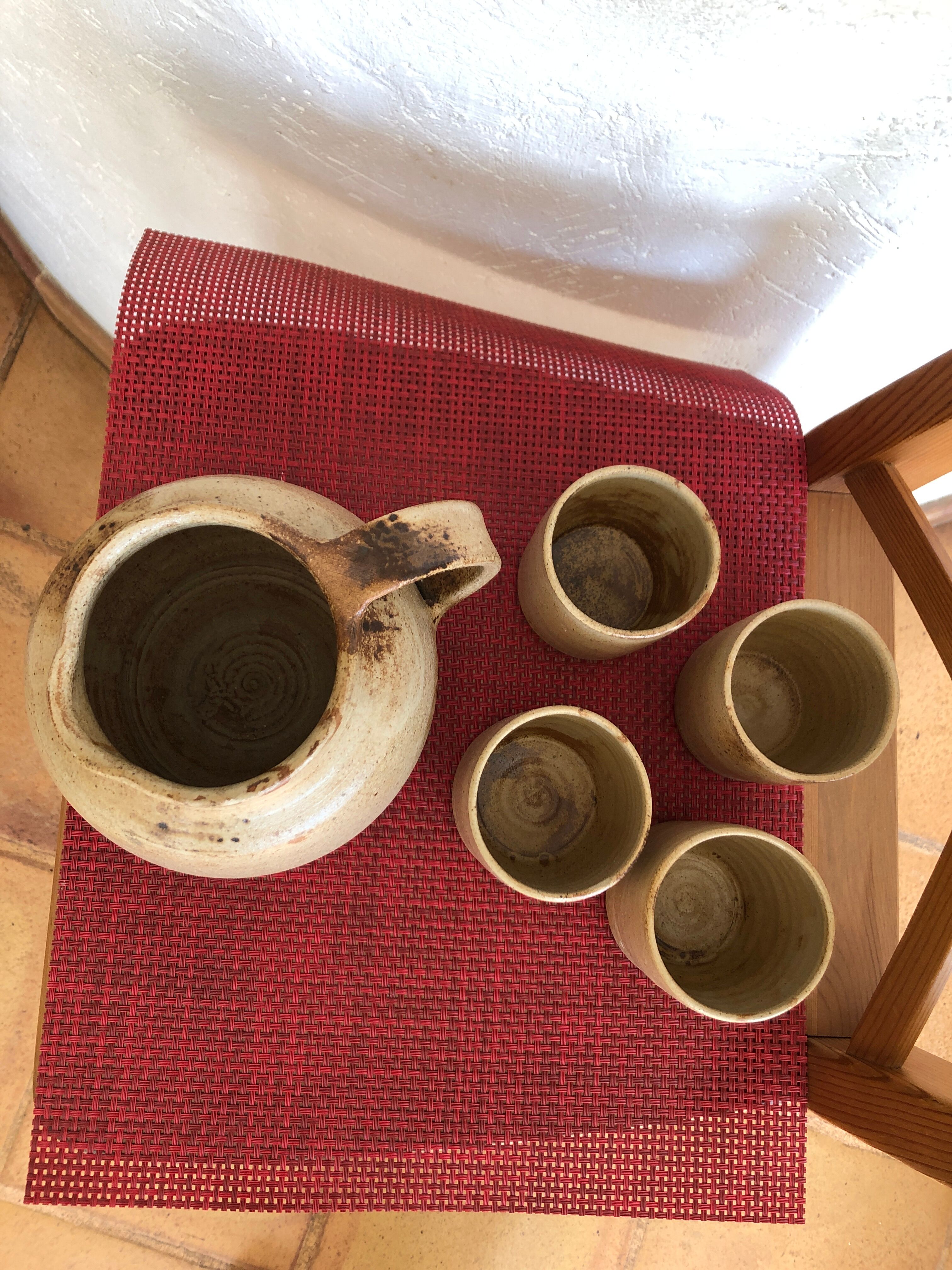 Biot fruit juice service in sandstone