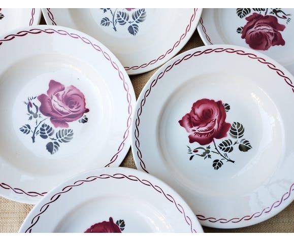 Set of 6 flat plates