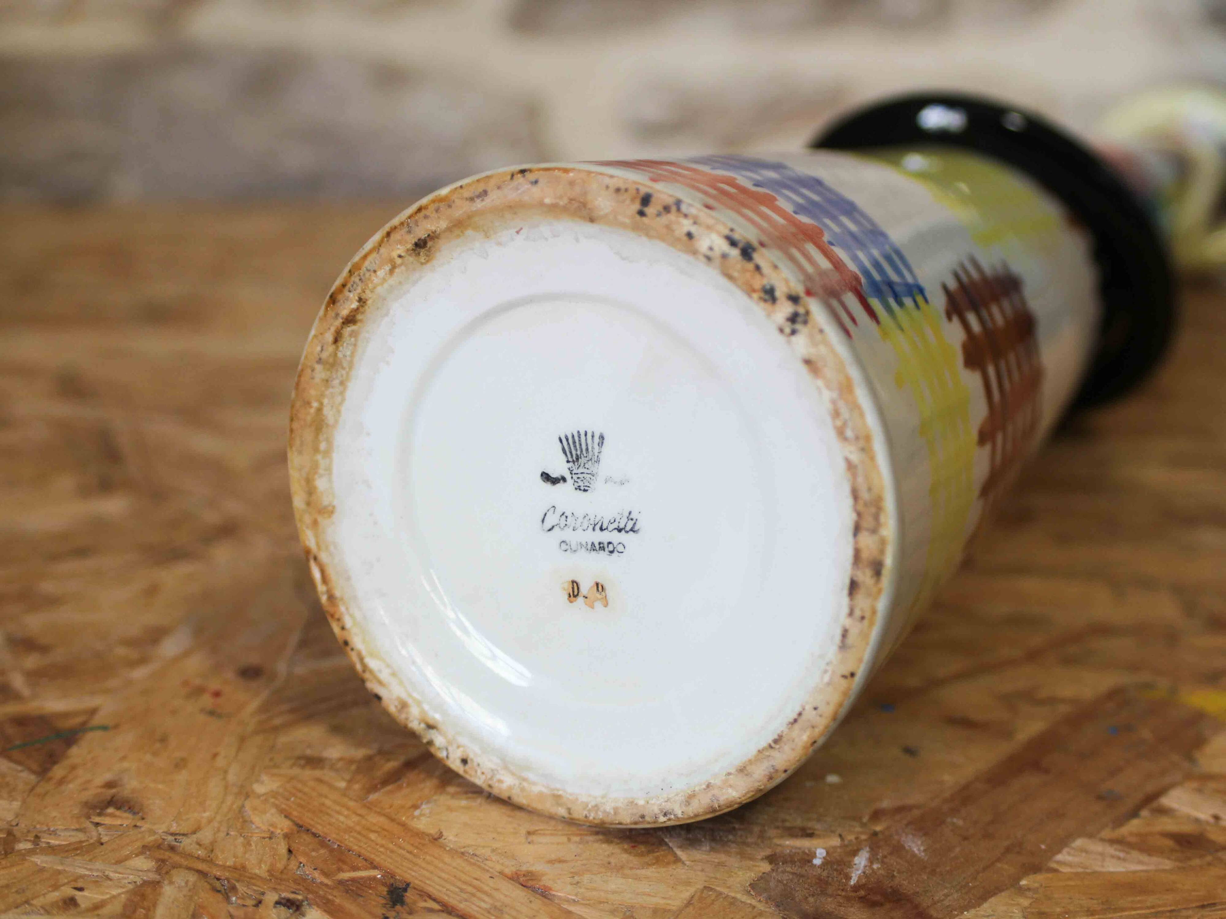 Grand vase bouteille en faience par la fabrique Coronetti pour J. Duval