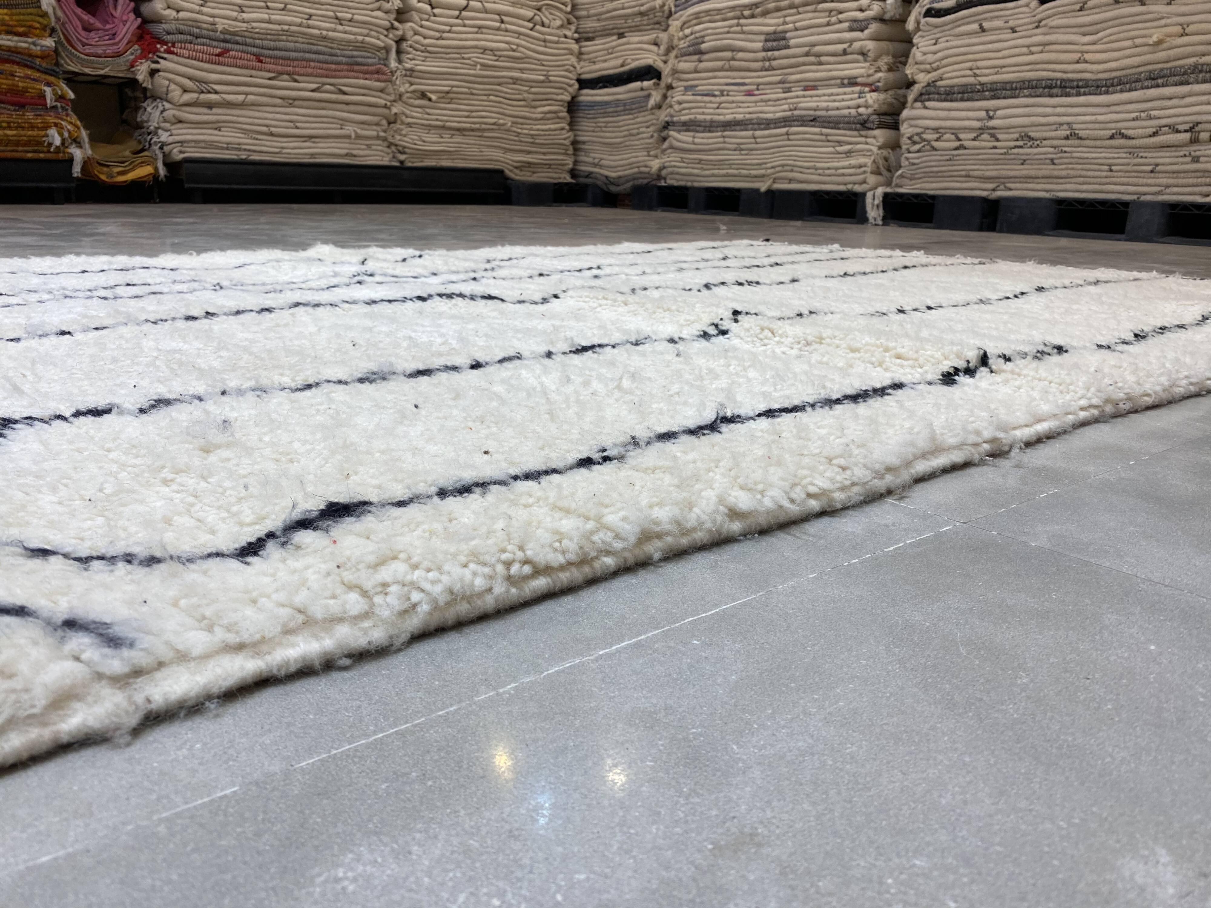Berber white & black wool carpet 160x255cm