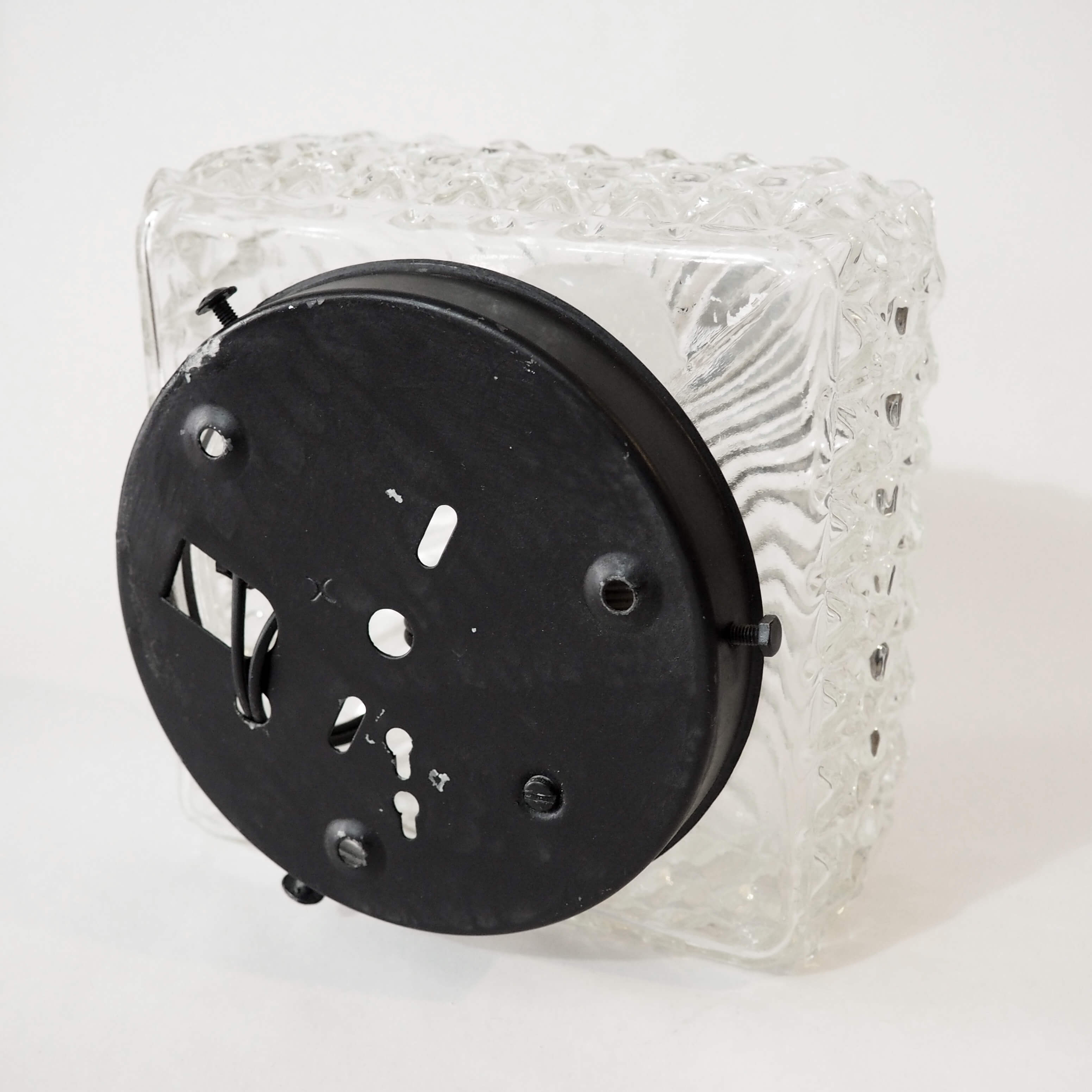 Ceiling lamp in moulded glass