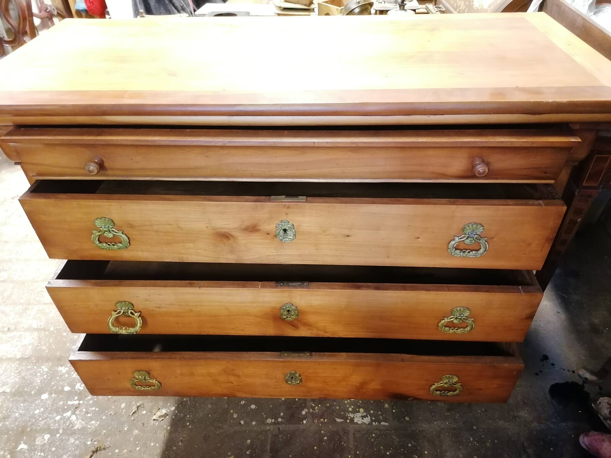 Louis Phillipe style 4-drawer chest of drawers