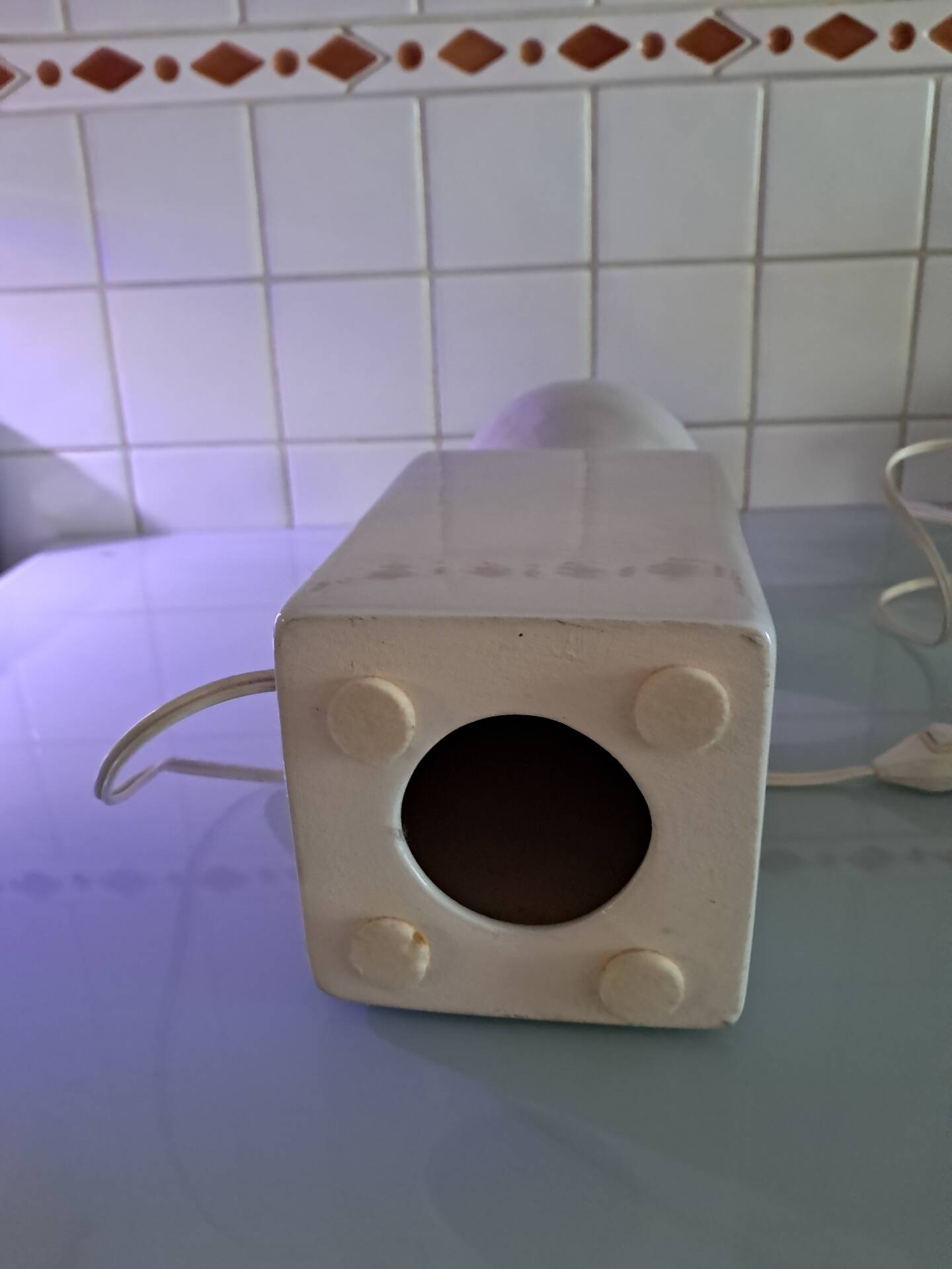 White ceramic lamp base