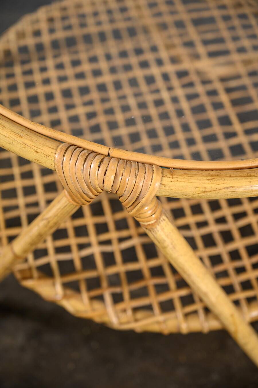 Table en verre et rotin
