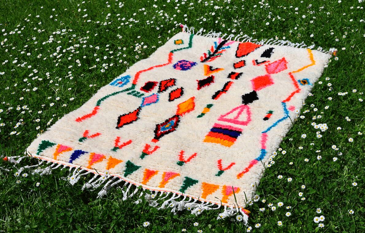 Tapis berbère Azilal en laine – Pièce unique
