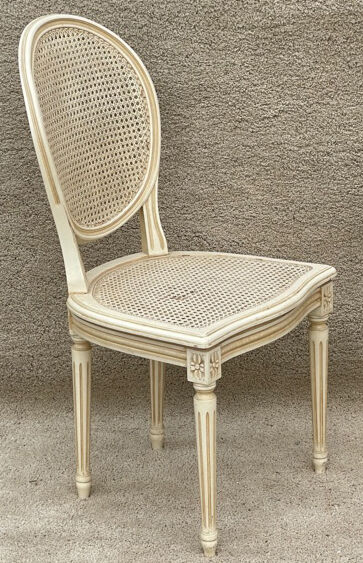 Canned chair