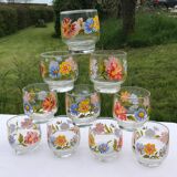 10 vintage glasses with flower patterns