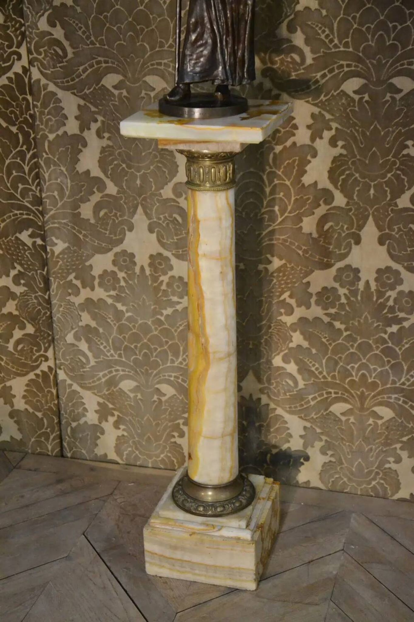 Colonne en onyx fin 19e siècle