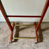 Reguitti valet on casters in dark wood