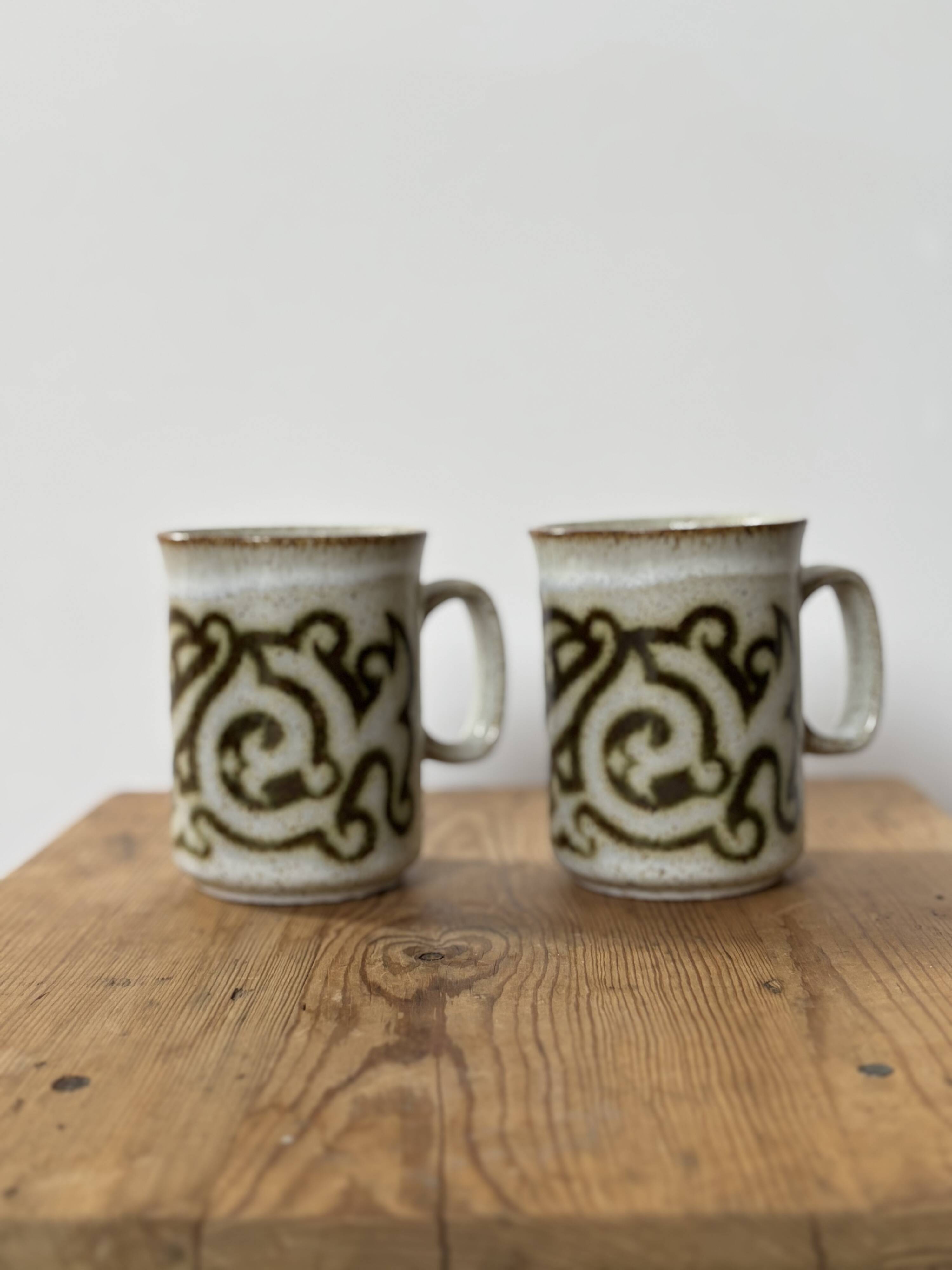 2 vintage Ducan ceramics glazed stoneware mugs