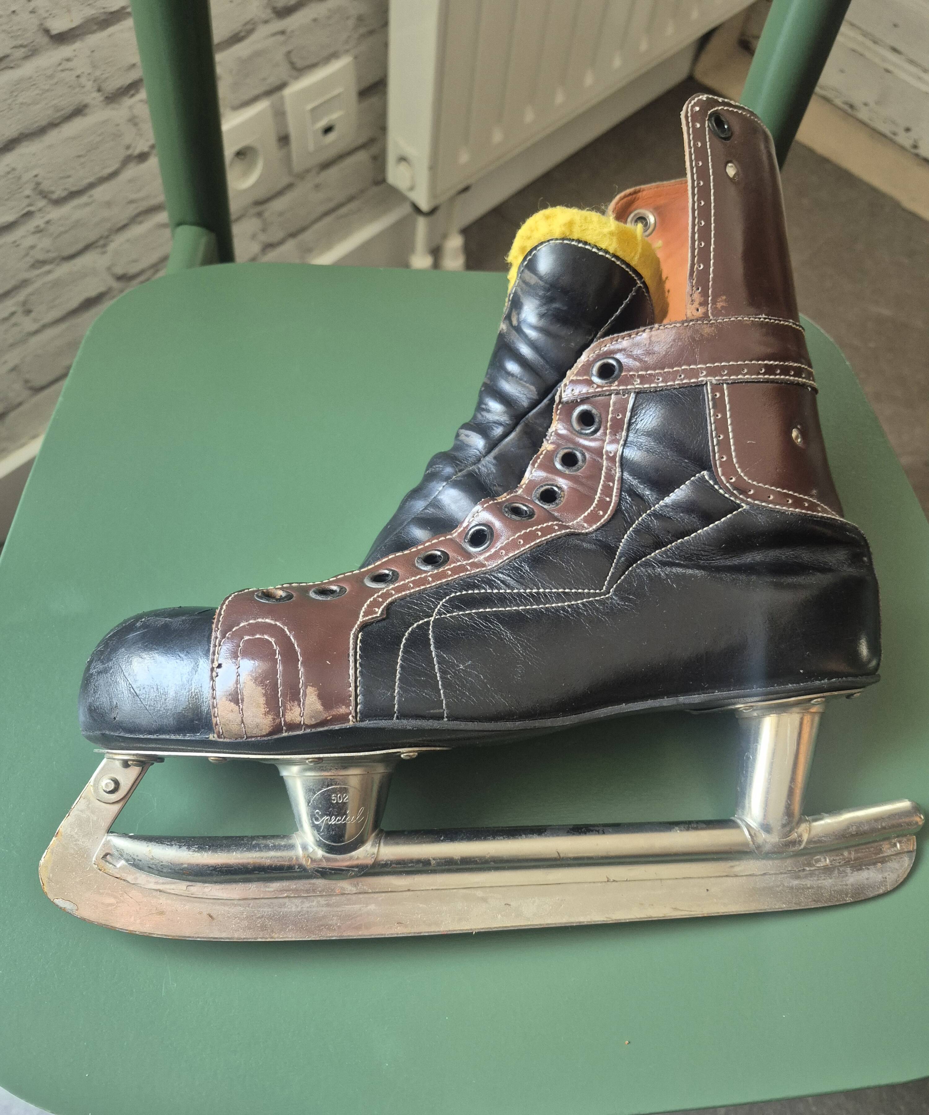 Vintage leather ice skates Kovopol