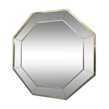 Octagonal mirror in white lacquer with brass surround