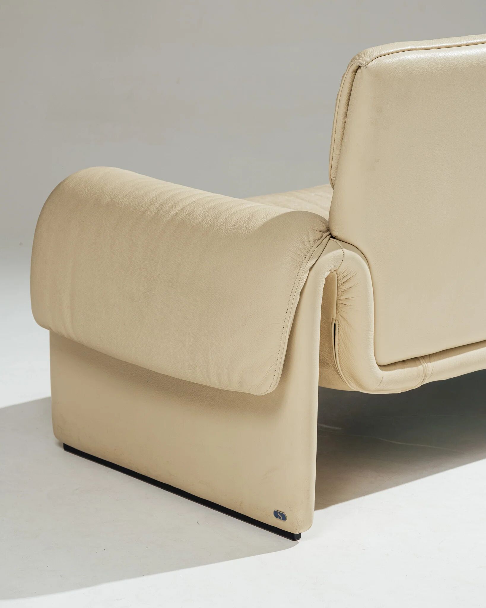 Leather sofa 'DS 2011', De Sede, 1980s