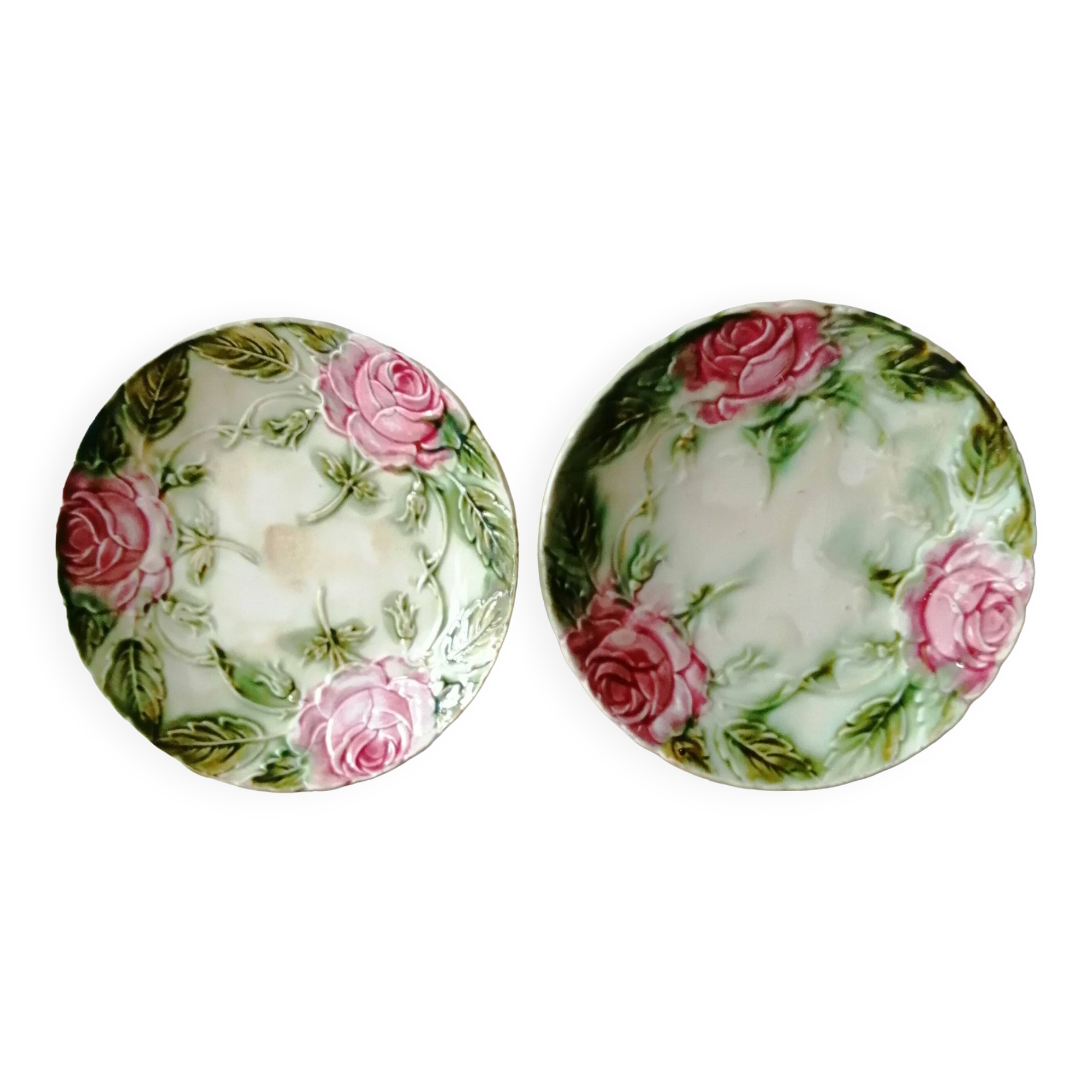 2 OLD SLASH PLATES WITH ROSES DECORATION