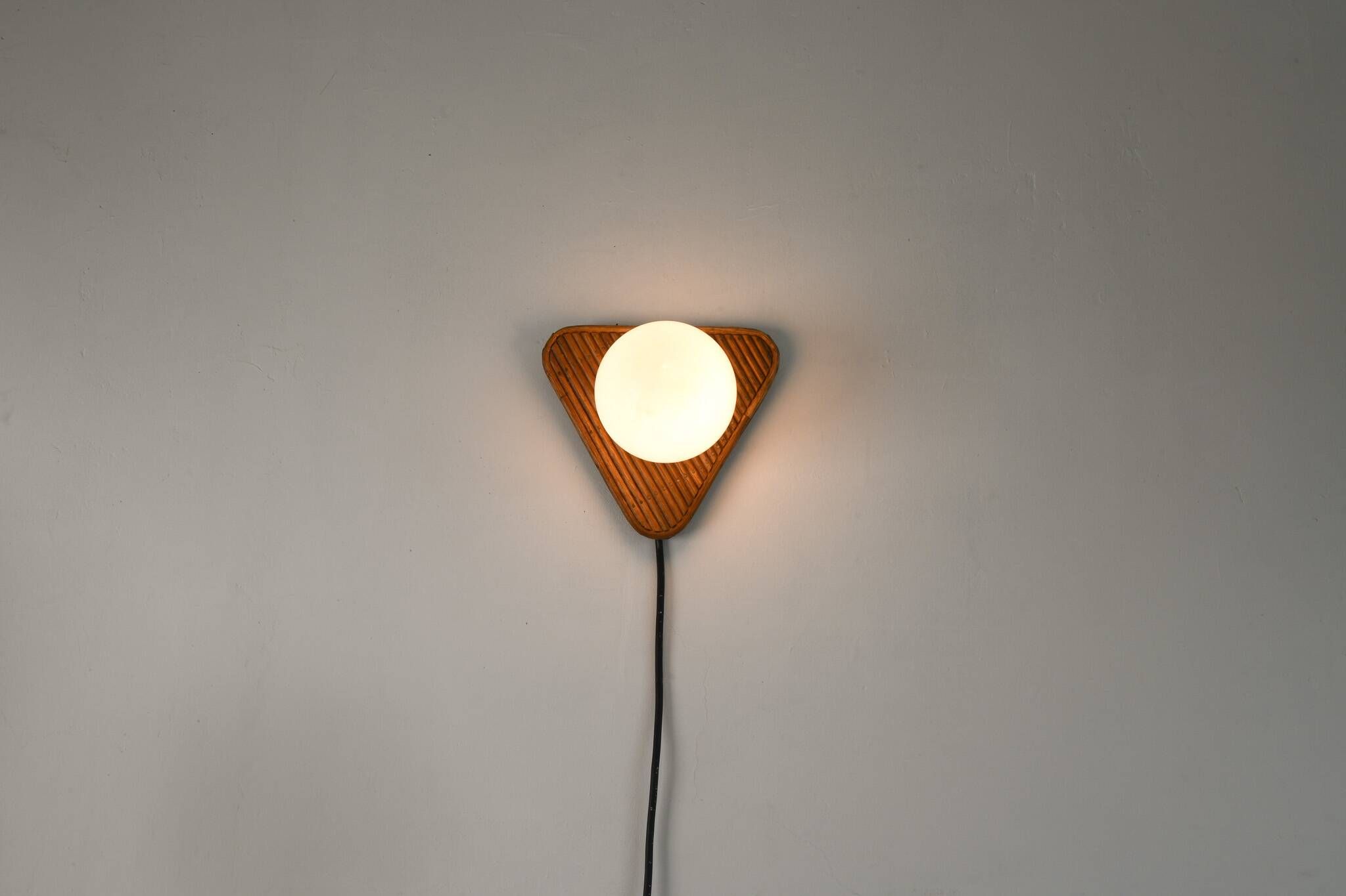 Lampe en rotin de style Space Age du milieu du siècle