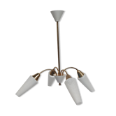 Lustre en laiton et opaline blanche