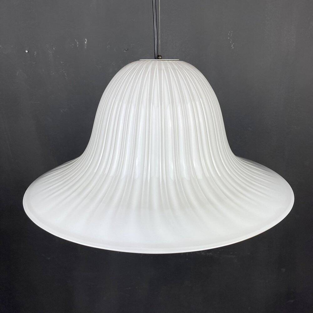 Vintage Murano glass tulip pendant lamp, Italy, 1970s.